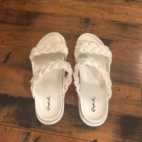 Lulu’s Eloise White Braided Slide Sandals – Size 8 - Picture 2 of 4